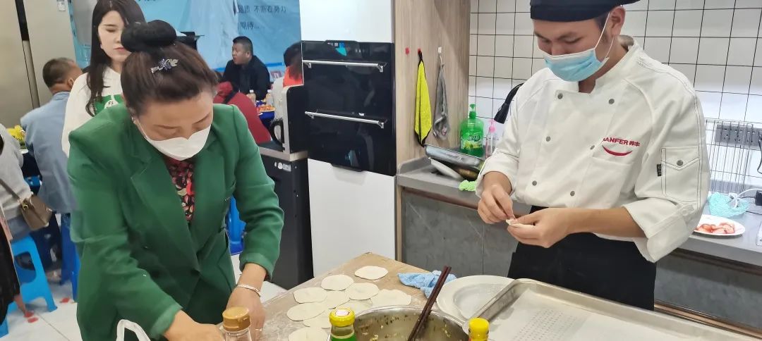 集成灶10大品牌帅丰甘肃张掖产品美食赋能,助力终端业绩提升 集成灶10大品牌帅丰甘肃张掖产品美食赋能,助力终端业绩提升