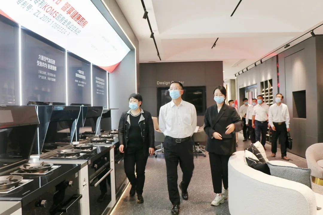 浙江高院等领导走进帅丰集成灶,助力企业蓬勃发展 浙江高院等领导走进帅丰集成灶,助力企业蓬勃发展