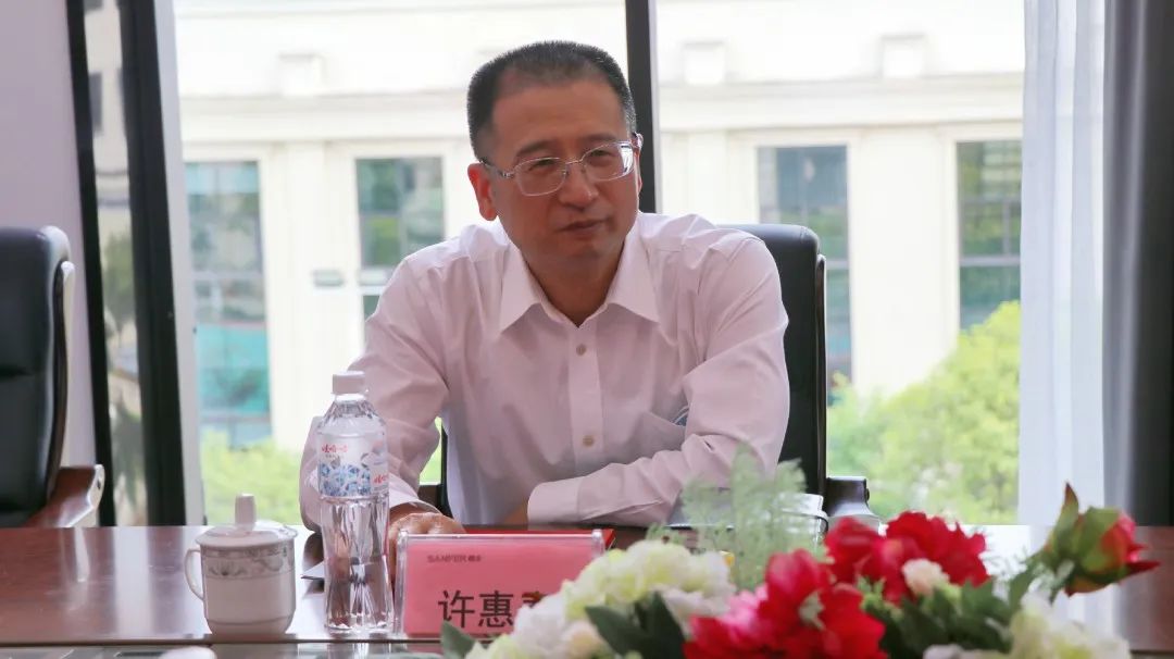 浙江高院等领导走进帅丰集成灶,助力企业蓬勃发展 浙江高院等领导走进帅丰集成灶,助力企业蓬勃发展